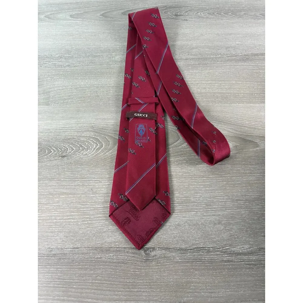 Gucci Men’s 100% Silk Tie‎ Red Equestrian Horsebit Pattern Made in Italy